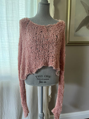 Rose fuzzy sweater S/M